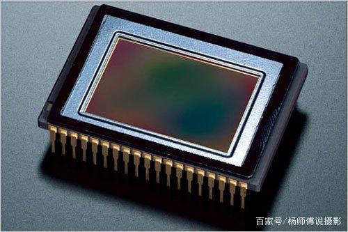 第一台照相机发明时间（照相机起源与发展历史）