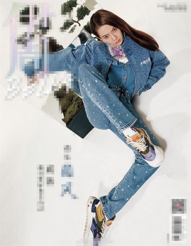戚薇時尚造型讓人大跌眼鏡！畫「蜘蛛眼」妝容，妖氣浮誇太另類 娛樂八卦吃瓜 第5张