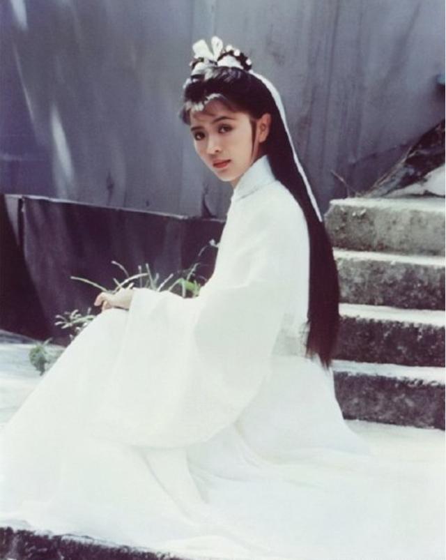 金庸心中最美的小龍女，周潤發曾因與她分手自殺，如今卻孤獨終老 娛樂八卦吃瓜 第2张