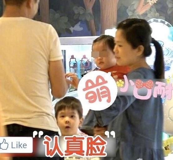 杜江霍思燕女兒正面照首次曝光！和哥哥嗯哼一同出街，妹妹長大了 娛樂八卦吃瓜 第4张
