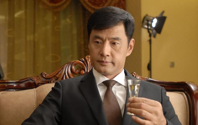 鐵漢柔情的於榮光：讓患癌父親喝酒，用一個謊言讓父親多活了7年 娛樂八卦吃瓜 第3张