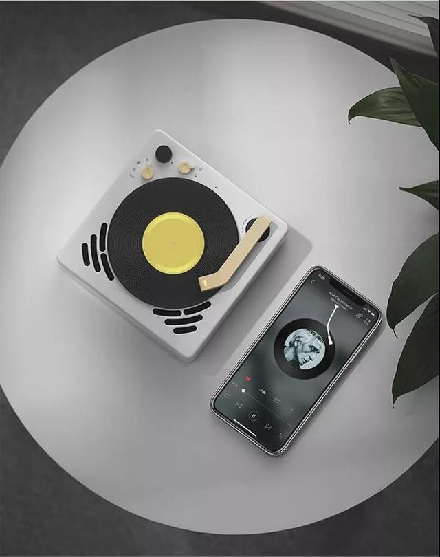 女朋友生日送什么才能兼具逼格和实用性？这些复古好物安排一下！ 送女朋友