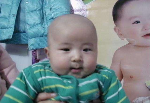 3歲出道10歲片酬千萬，遭父母敗光家產，今31歲悲哀開直播找回憶 娛樂八卦吃瓜 第4张