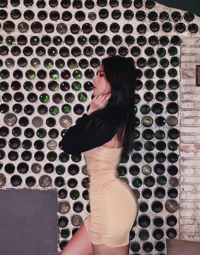 美女健身博主，帶你用一張瑜伽墊，練出完美腰臀比，一起來打卡吧 健身減肥達人 第2张