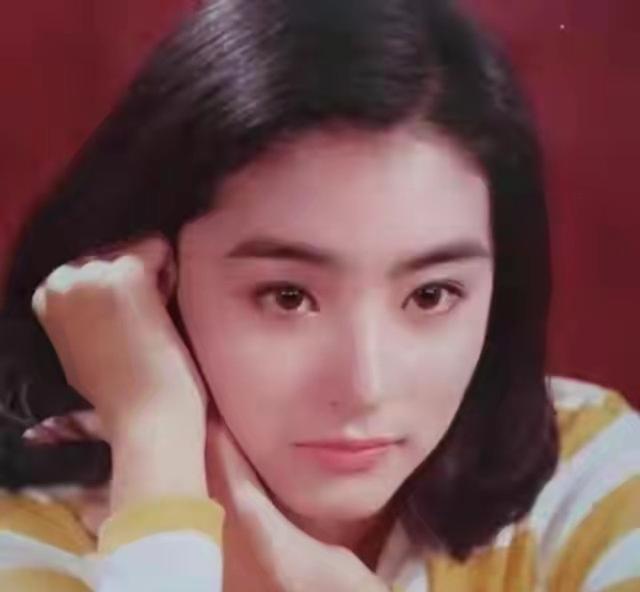 網爆林青霞丈夫有私生子！僅有兩女兒的婚姻中，27年過後何去何從 娛樂八卦吃瓜 第2张