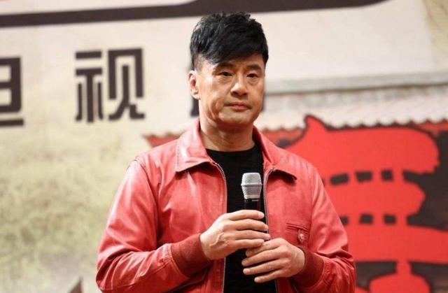 鐵漢柔情的於榮光：讓患癌父親喝酒，用一個謊言讓父親多活了7年 娛樂八卦吃瓜 第2张