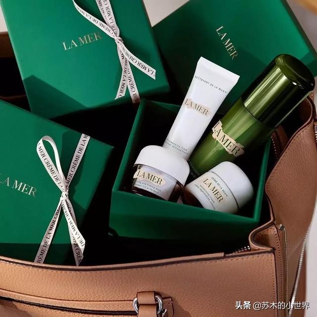 圣诞送女朋友什么礼物？ 七夕送什么礼物给女朋友