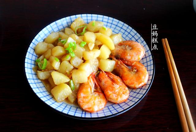 冬天燉土豆，這做法很多人都沒吃過，鮮香味美，尤其適合孩子 熱愛美食 第2张
