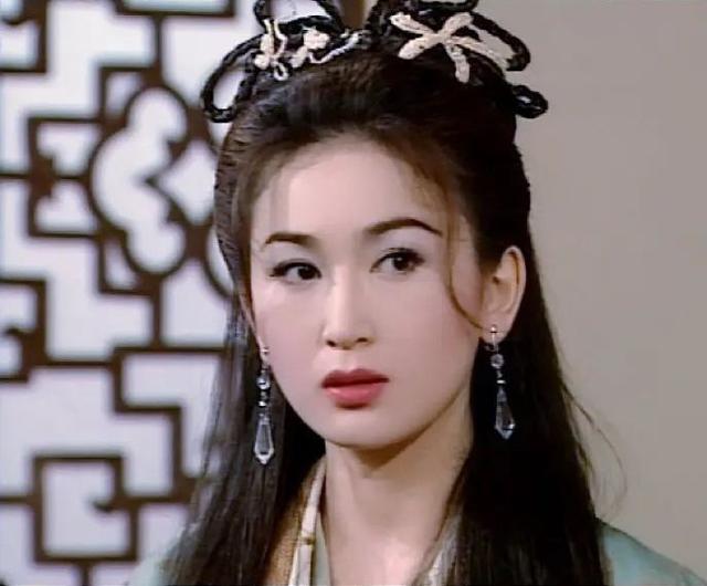 54歲溫碧霞「駐顏有術」，腰身纖細皮膚細膩，網友：像個小姑娘 街拍正妹 第4张