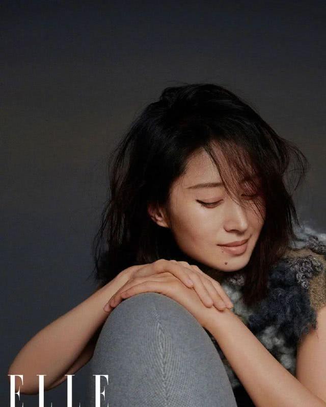 44歲劉敏濤登雜志！氣質干練風穿搭示範職場搭配，奔五了依舊優雅 娛樂八卦吃瓜 第7张