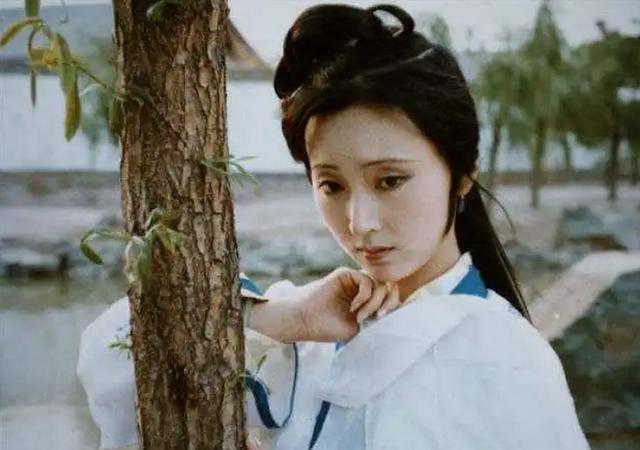 最美林黛玉：丈夫陪她出家，病逝後丈夫還俗再娶，繼承千萬遺產 娛樂八卦吃瓜 第10张