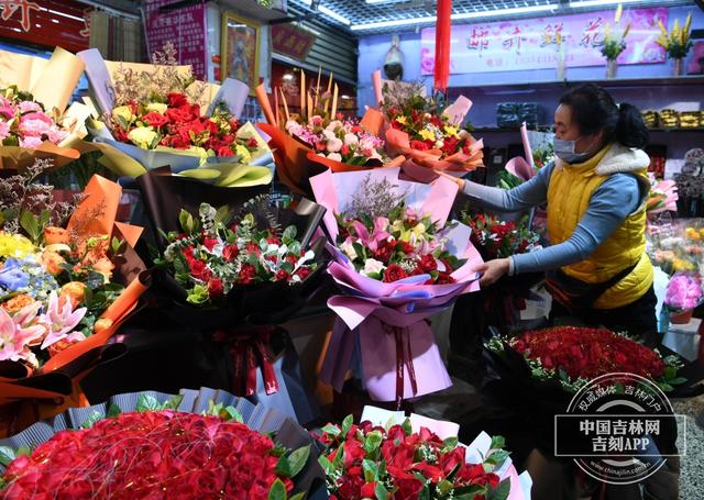情人节送女孩什么礼物「吉镜头」大年初三情人节，鲜花你准备好了么？