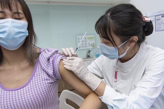 疫苗接种超6亿剂次 钟南山称中国疫苗覆盖率年底可达80% 全球新闻风头榜 第1张