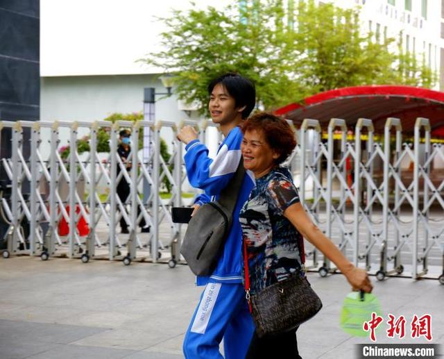 自制棒棒糖花束,棒棒糖怎么包装成花束