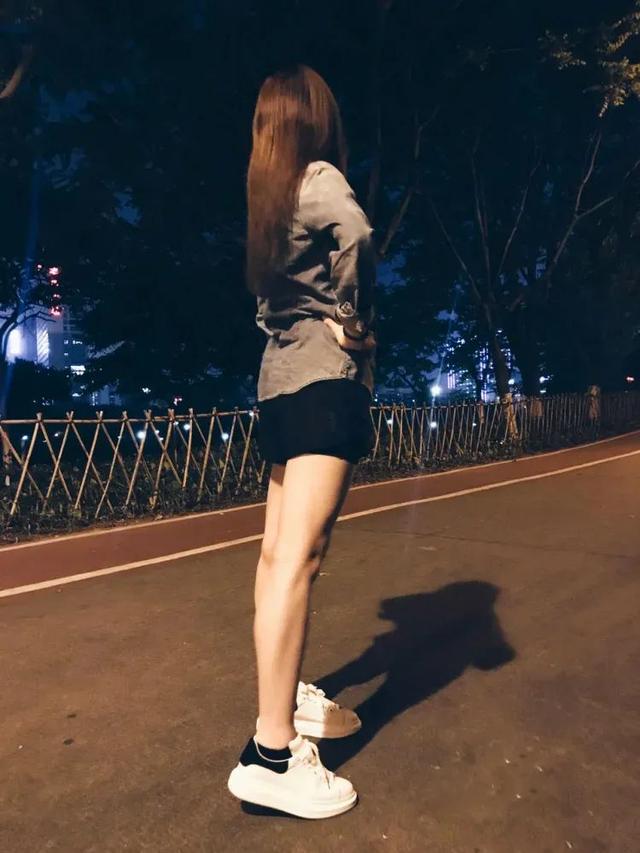 这双小白鞋只要99！质量超好、版型百搭，久穿不累，不磨脚，还易打理，可以