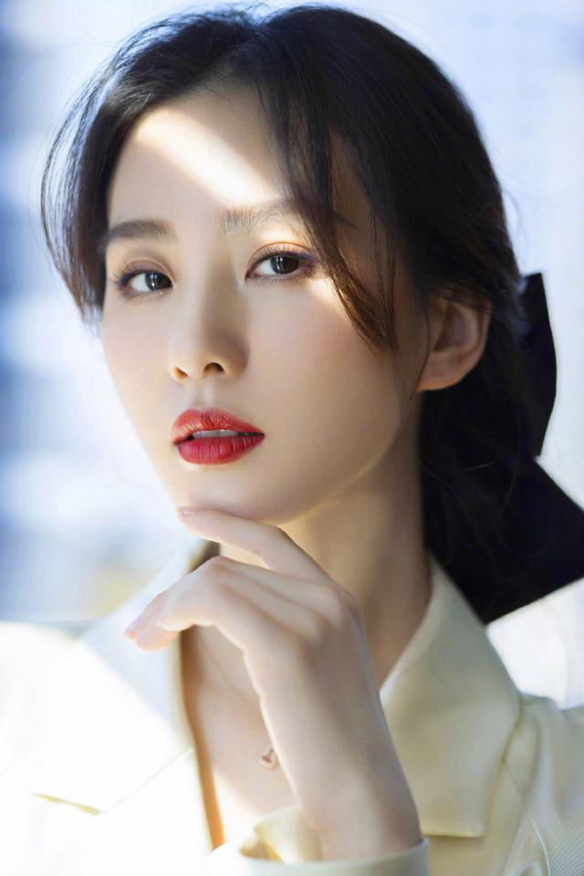 风光摄影拍照姿势大全，学会户外人像的7种核心拍法