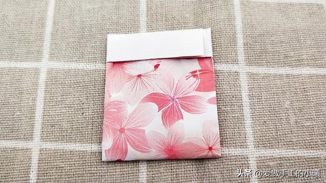 小礼物盒怎么折,包礼物怎么包