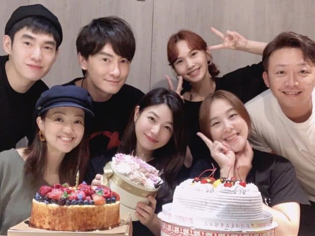 陳妍希慶祝37歲生日，未見老公陳曉身影，楊丞琳鄭元暢合體慶祝 娛樂八卦吃瓜 第1张
