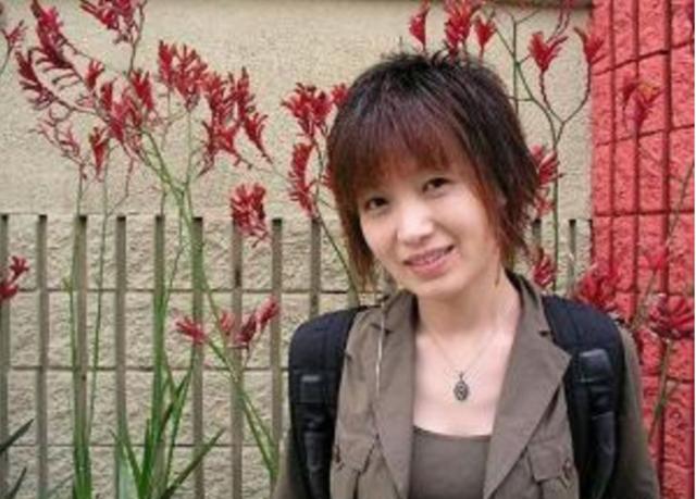 四次登春晚的頂流歌手，與恩師同居懷孕被逼墮胎，如今52歲沒人娶 娛樂八卦吃瓜 第2张
