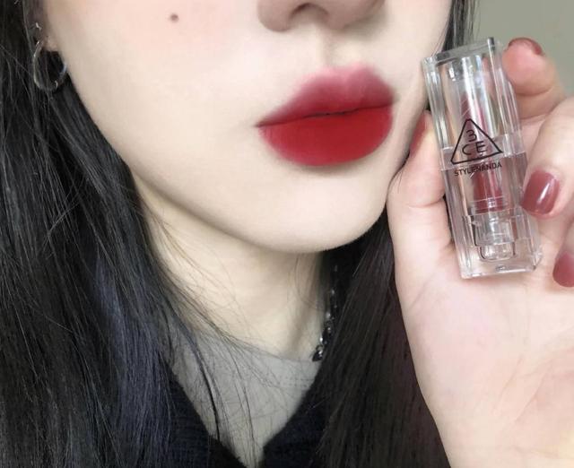 今年情人节流行送什么原来情人节最新撩男秘招是这个