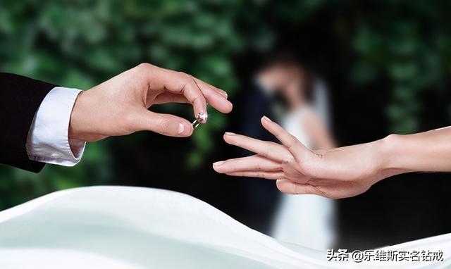 情人节送什么礼物给女朋友_2