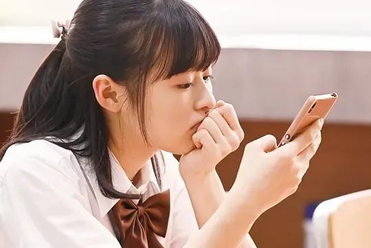 情侣聊天记录曝光：哄女朋友的100种方式，建议转发学习 情人节送给女朋友什