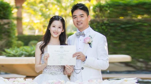 身價過百億，依舊靠邊站，畢業走向巔峰，做豪門貴婦不如投資自己 娛樂八卦吃瓜 第18张