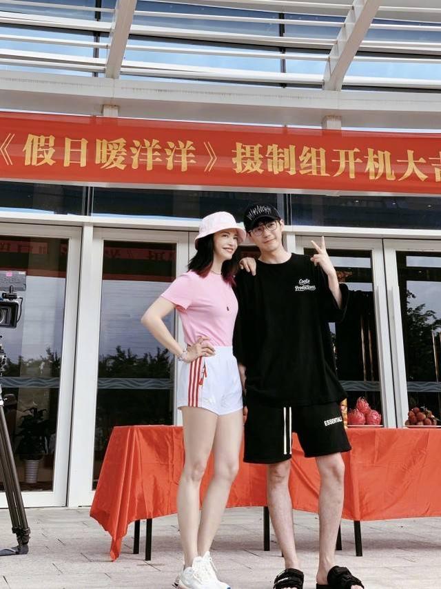 姚晨又有熒幕新搭檔！和白宇拍攝親密合影，網友：看不出年齡差距 娛樂八卦吃瓜 第7张