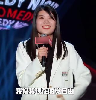 不爽？泼他呀 情人节送女朋友什么礼物比较有意义