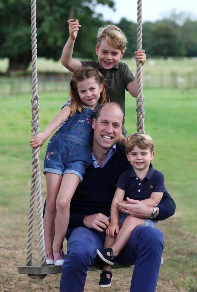 英國王室曬出威廉王子近照，面對孩子很慈祥，和三個孩子共同玩耍 娛樂八卦吃瓜 第2张