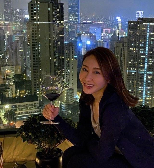 黎姿太重親情！和父親合影模樣相似，退圈照顧弟弟和父母非常強大 娛樂八卦吃瓜 第6张