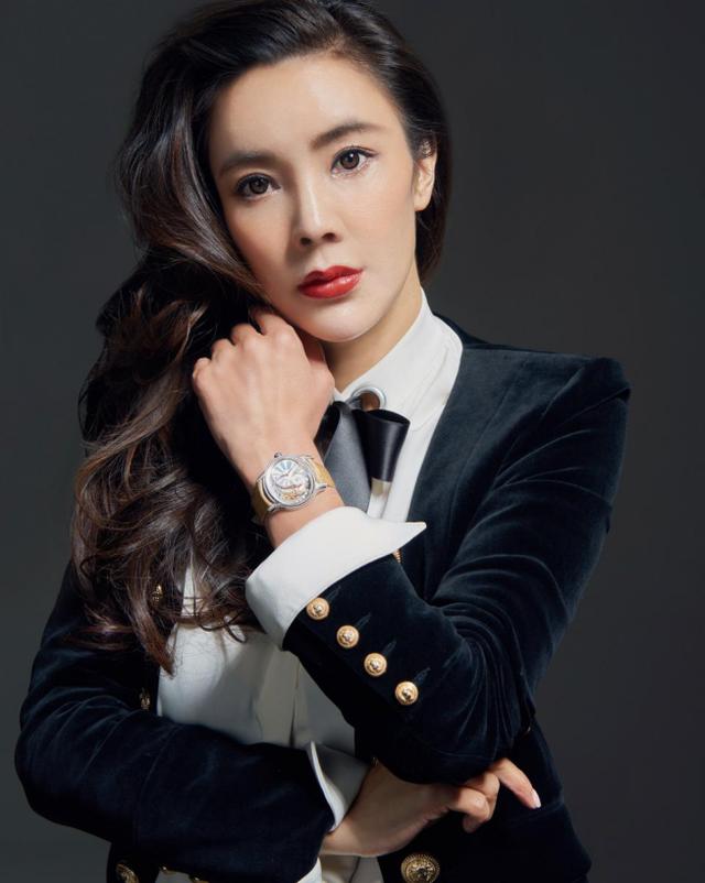 女生果断收藏的礼物清单，知名艺术家李晓玲为你精心挑圣诞礼物 七夕送女朋