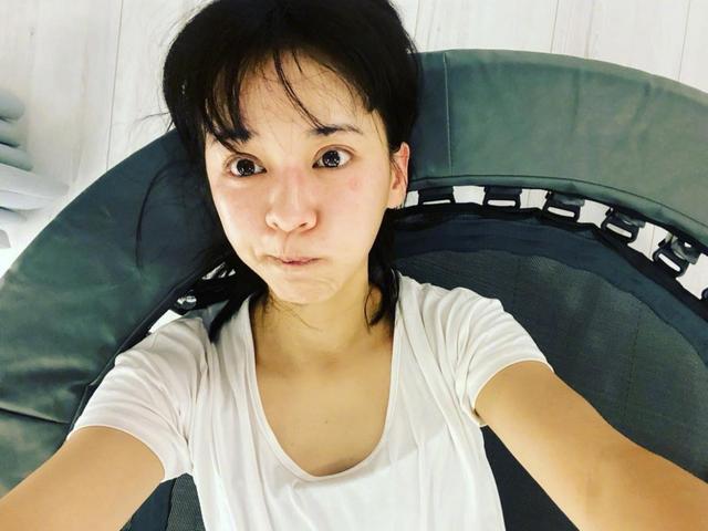 健身狂人陳意涵，39歲高齡依舊秒殺18歲少女，或許這就是答案 街拍正妹 第1张