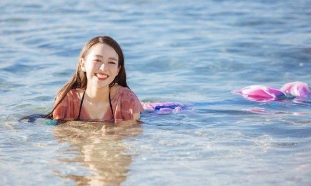 郎朗小嬌妻吉娜現身綜藝！在海中cos「美人魚」，這顏值能出道了 娛樂八卦吃瓜 第3张