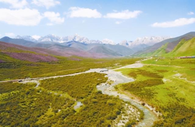 甘肃旅游必去十大景点，甘肃风景最美的十个景区