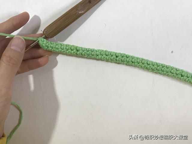 情人节礼物送什么与众不同的情人节，钩一朵永不凋谢的钩针玫瑰花送给爱人！