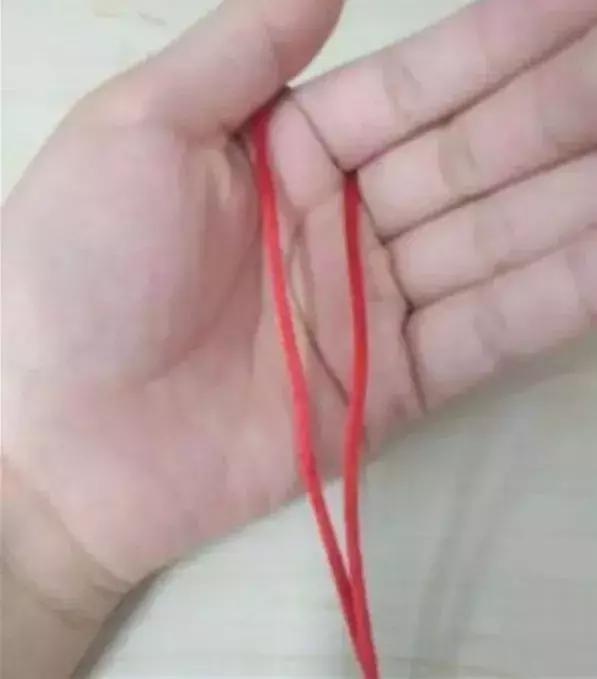 一个耳朵的蝴蝶结怎么打,蝴蝶结的打法步骤