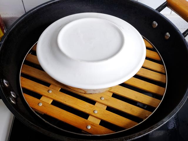 八寶飯最簡單的做法，一個電飯煲就搞定，八方來福，過年超受歡迎 熱愛美食 第10张