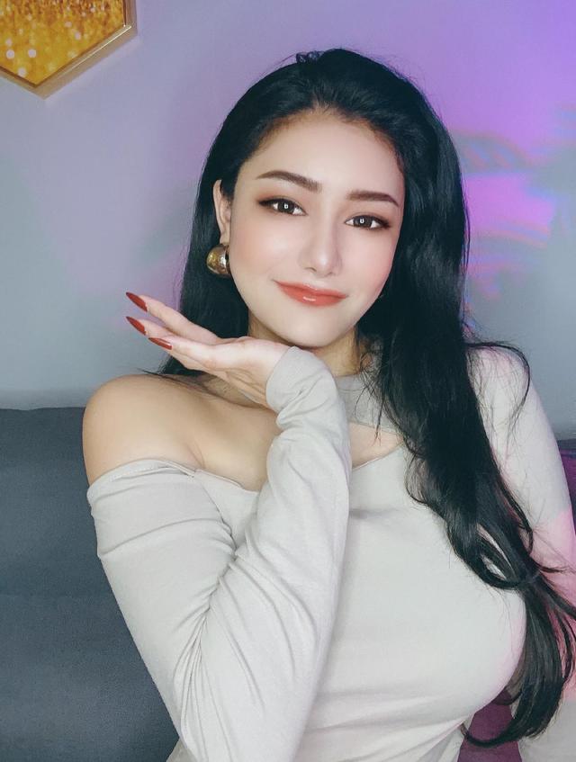 天使面孔下竟藏著沙漏身材，健身女神英媚，魔鬼身材真的太驚艷了 街拍正妹 第7张