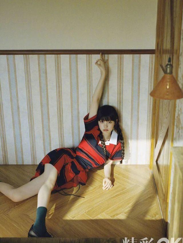 歐陽娜娜時尚大片曝光，乖巧劉海配甜美造型，富家大小姐范十足 娛樂八卦吃瓜 第2张