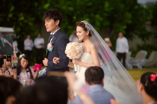 婆媳關系，遠香近臭？52歲伊能靜忍得一時，68歲婆婆肚量大似海 娛樂八卦吃瓜 第6张