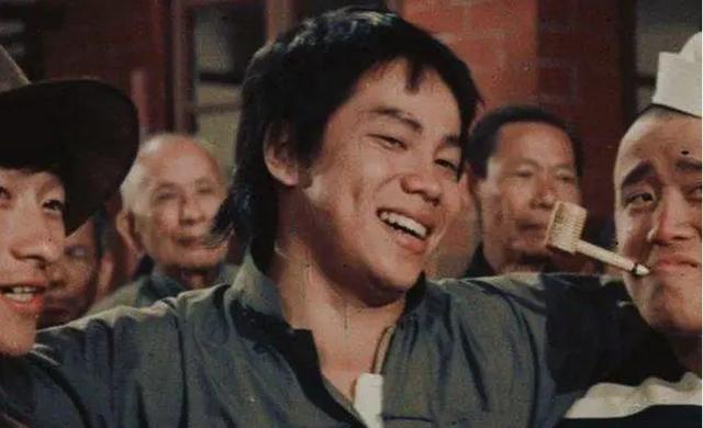 火雲邪神梁小龍：成名後妻子遭硫酸毀容，二婚再娶小26歲嬌妻 娛樂八卦吃瓜 第3张