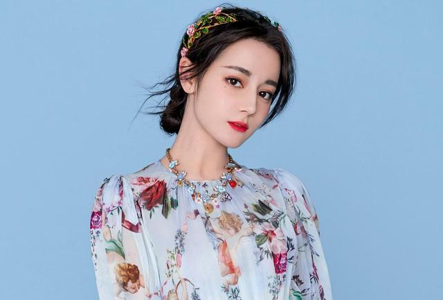 真愛？富二代高調求婚迪麗熱巴，其妹妹效仿求婚肖戰 娛樂八卦吃瓜 第3张