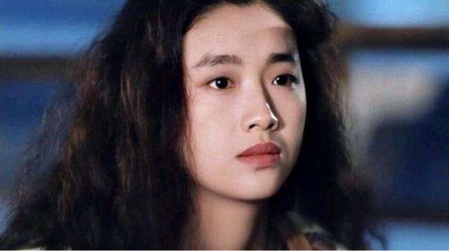 曾是劉德華主動示愛的女神，如今52歲現身小餐館，竟無人認出 娛樂八卦吃瓜 第1张