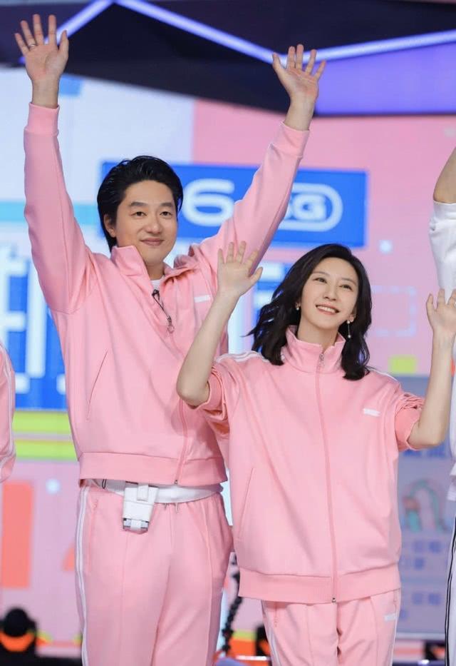唐一菲慶祝40歲生日！曬和凌蕭肅親吻照秀恩愛，不愧「大菲姐」 娛樂八卦吃瓜 第8张