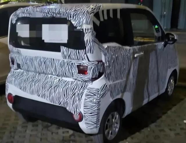 重现QQ辉煌，奇瑞QQ冰淇淋盲订首日订单破一万，宏光MINI EV慌了？