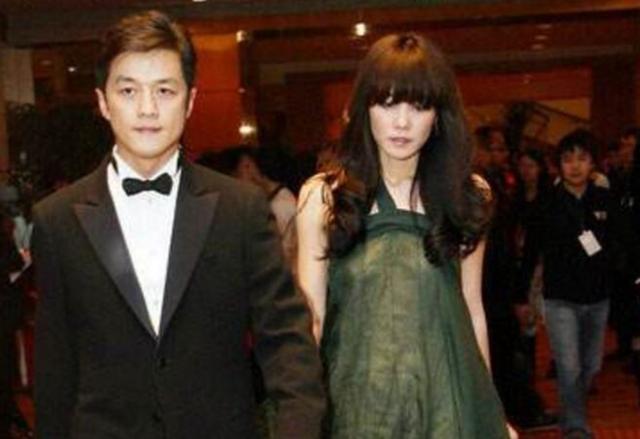 迷倒周迅，王菲下嫁，49歲還能交往90後女友：女神為何都愛李亞鵬 娛樂八卦吃瓜 第8张