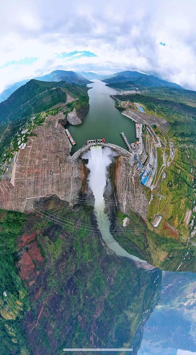 这个“十一”朋友圈里的云南又美出新高度