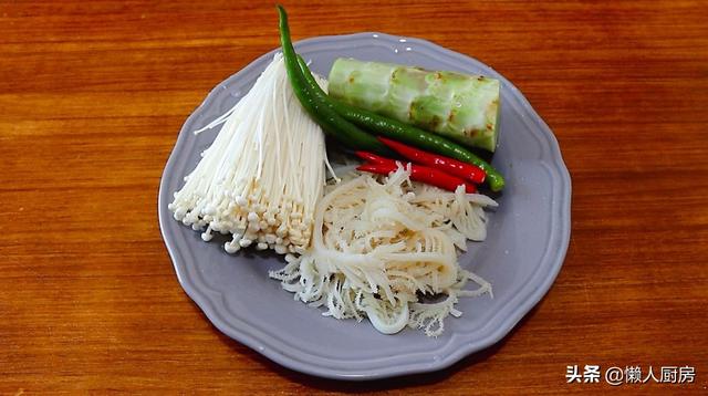 夏天，寧可不吃肉也要吃它們，爽脆可口，吃火鍋，我必點它 熱愛美食 第1张