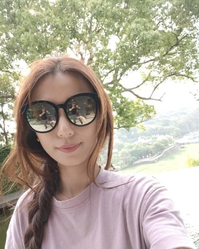 田馥甄低調出席活動！童顏女神卻難掩老態，穿粉色長裙顯成熟韻味 娛樂八卦吃瓜 第7张